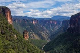 老君山黎明黎山丹霞地貌